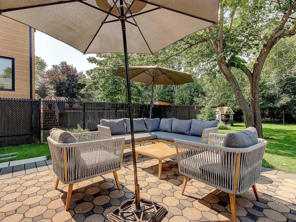 









310


9e Avenue

,
Richelieu,




QC
J3L3N9

