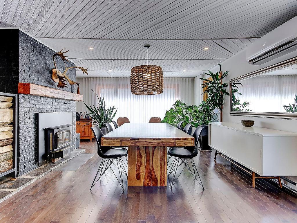 









310


9e Avenue

,
Richelieu,




QC
J3L3N9

