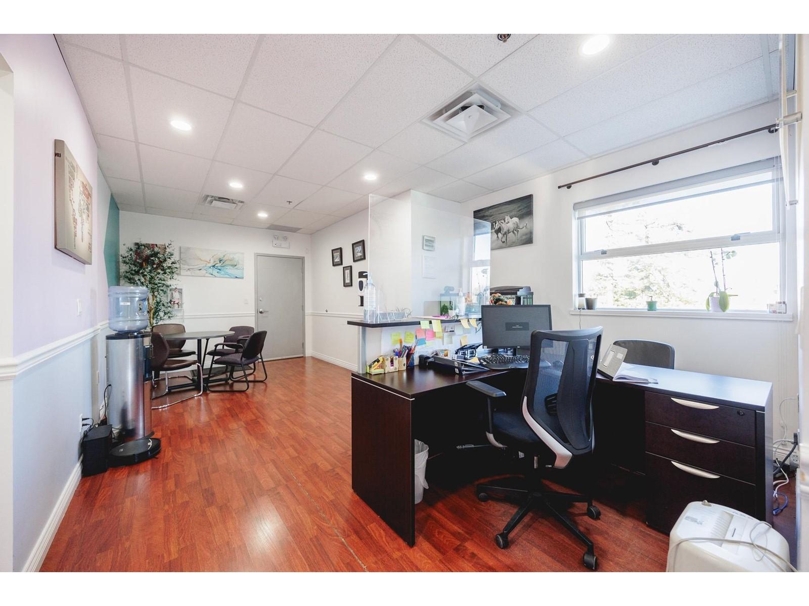 












301 8268 120 STREET

,
Surrey,




British Columbia
V3W3N4


