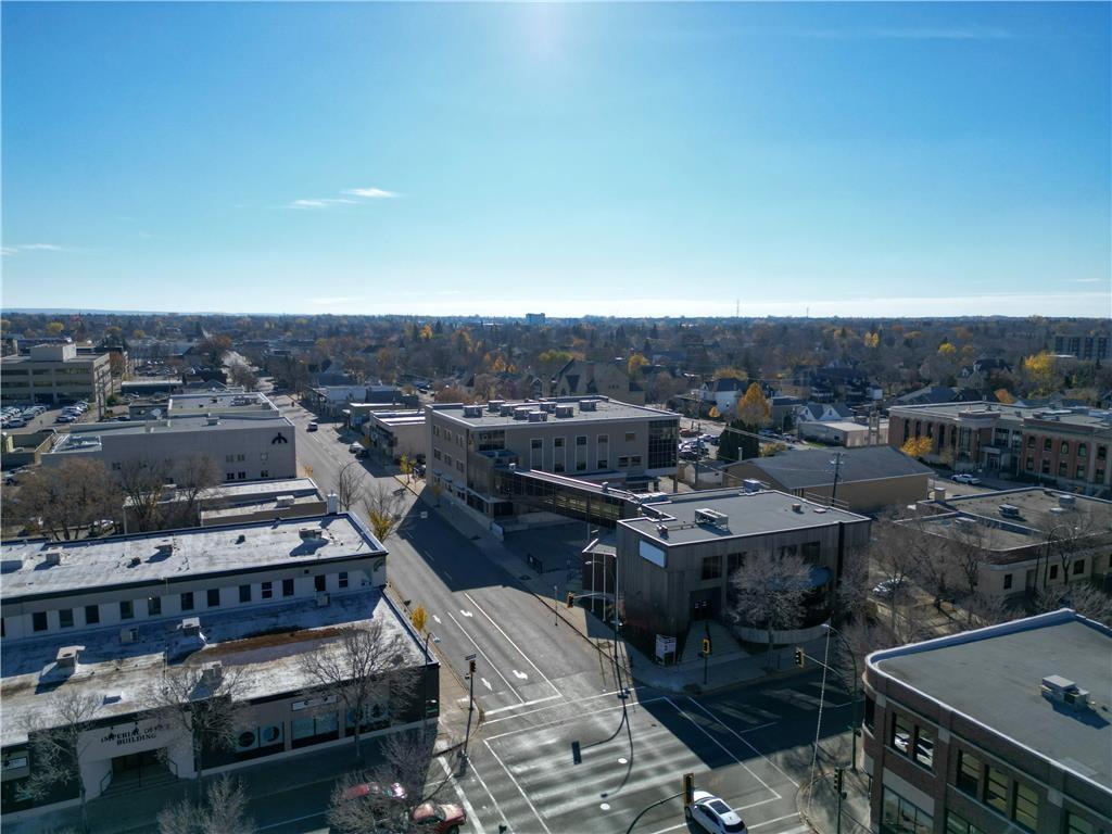 












220 10th Street

,
Brandon,




Manitoba
R7A4E8

