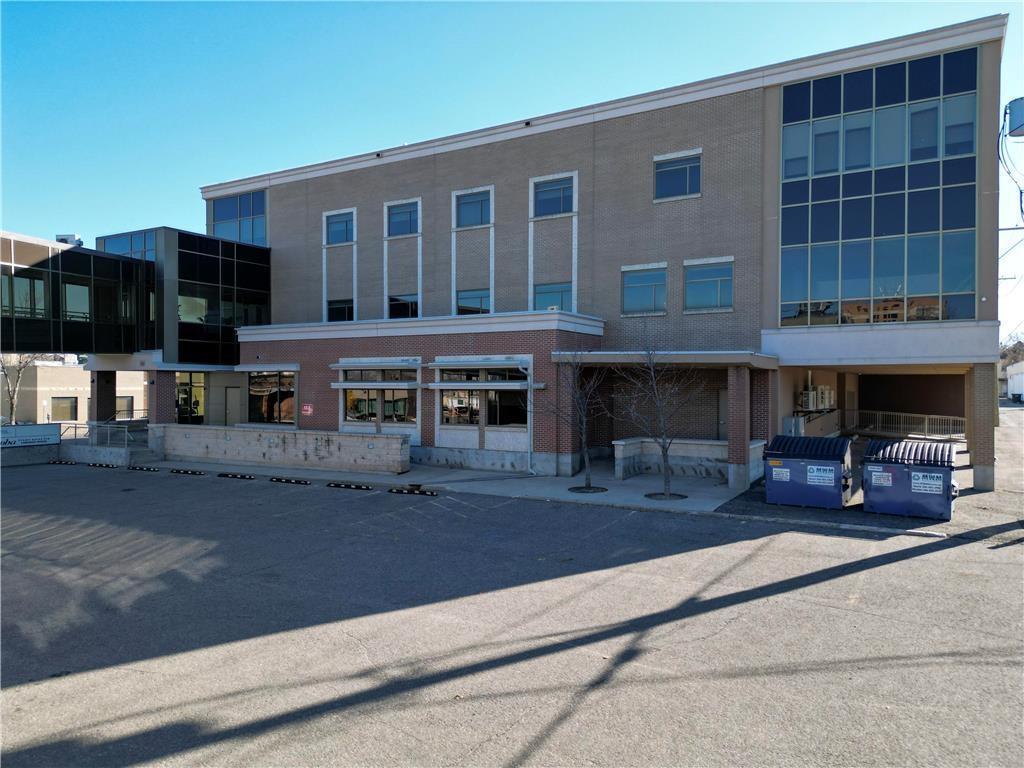 












220 10th Street

,
Brandon,




Manitoba
R7A4E8

