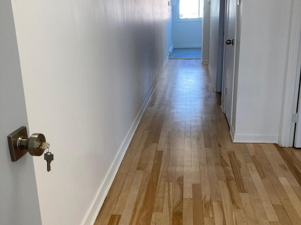 









581


15e Avenue

,
Montréal (LaSalle),




QC
H8P2S1

