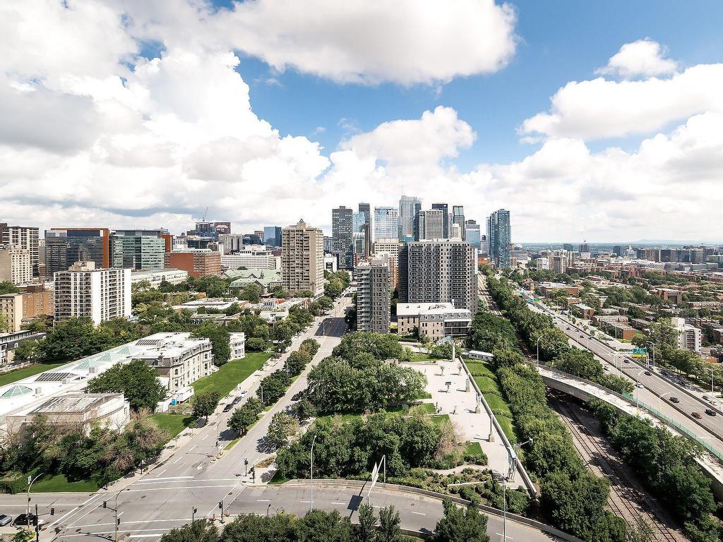 









2020


Boul. René-Lévesque O.

, 1605,
Montréal (Ville-Marie),




QC
H3H0B4

