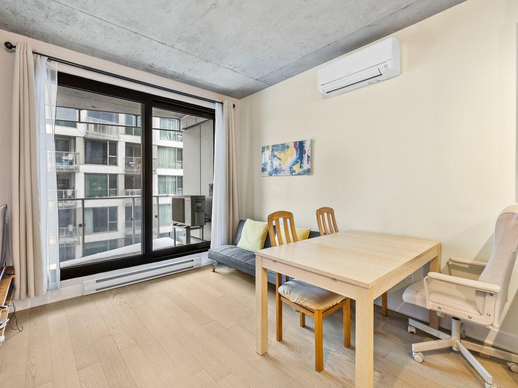 









2020


Boul. René-Lévesque O.

, 1605,
Montréal (Ville-Marie),




QC
H3H0B4

