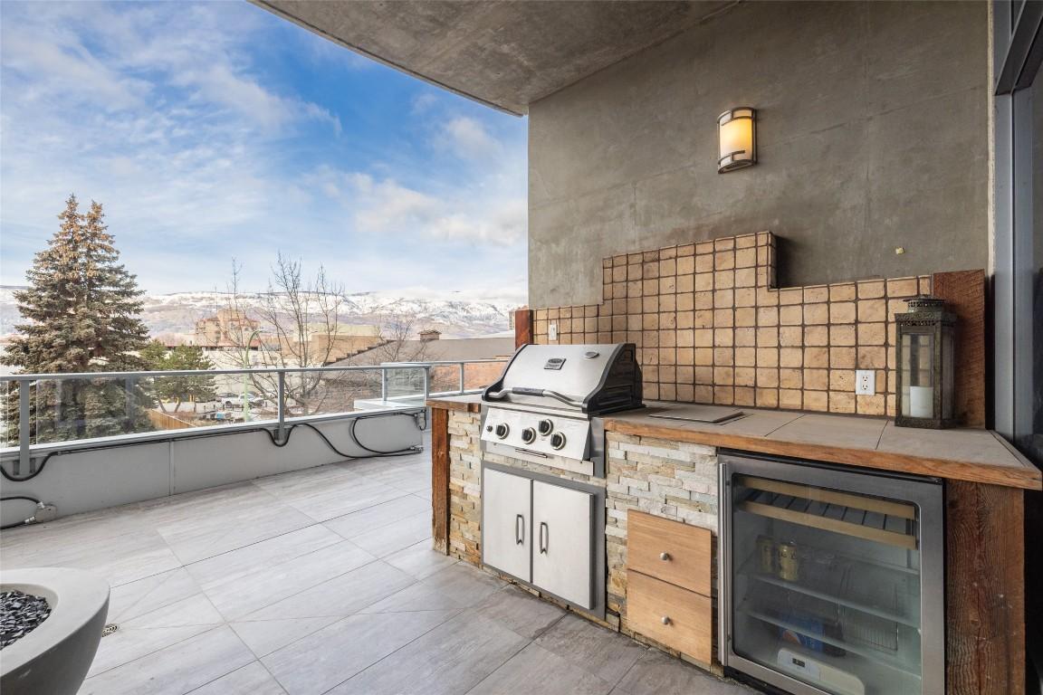 









1329


Ellis

Street, 202,
Kelowna,




BC
V1Y 9X5

