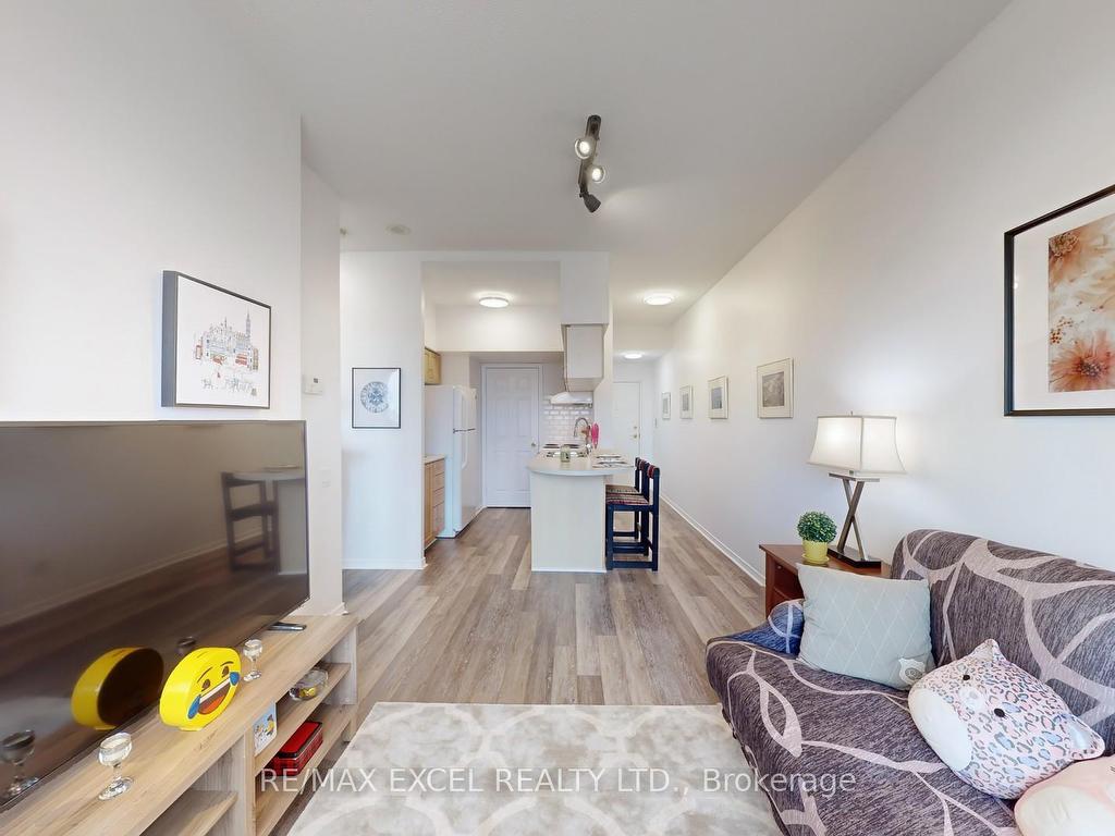 









8


Hillcrest

Avenue, 3103,
Toronto,




ON
M2N 6Y6

