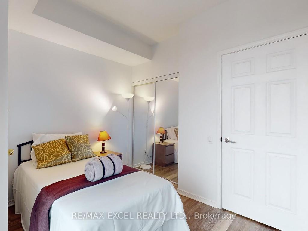 









8


Hillcrest

Avenue, 3103,
Toronto,




ON
M2N 6Y6

