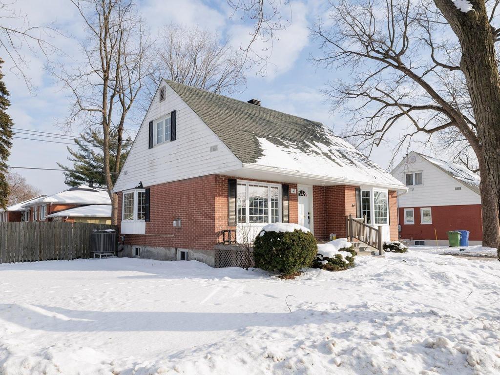 









43


Av. Charles

,
Pointe-Claire,




QC
H9R4K6

