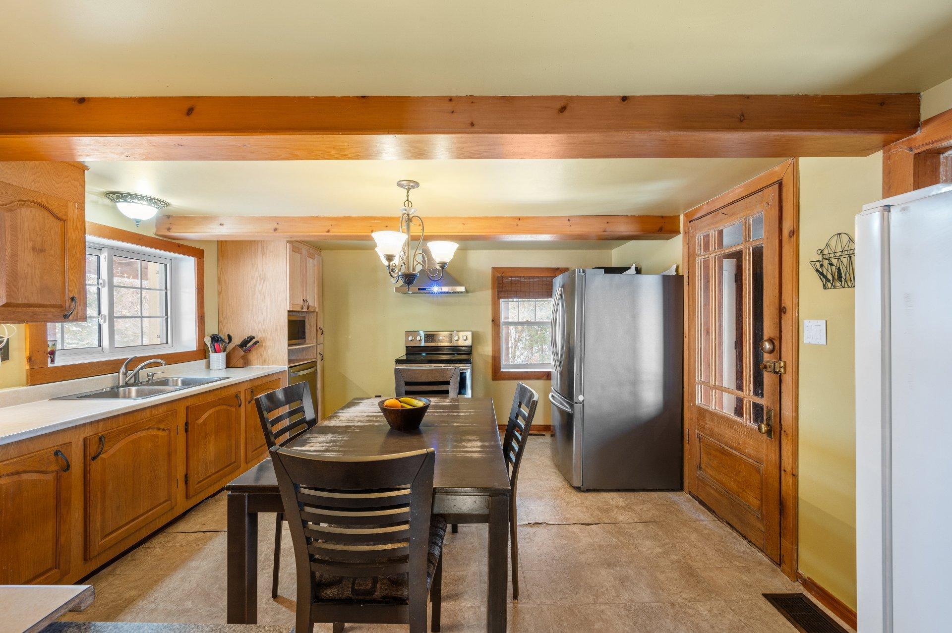 









5150


Rg de la Rivière S.

,
Saint-Jean-Baptiste,







QC
J0L2B0

