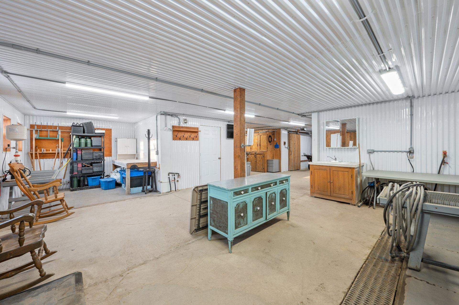 









5150


Rg de la Rivière S.

,
Saint-Jean-Baptiste,







QC
J0L2B0

