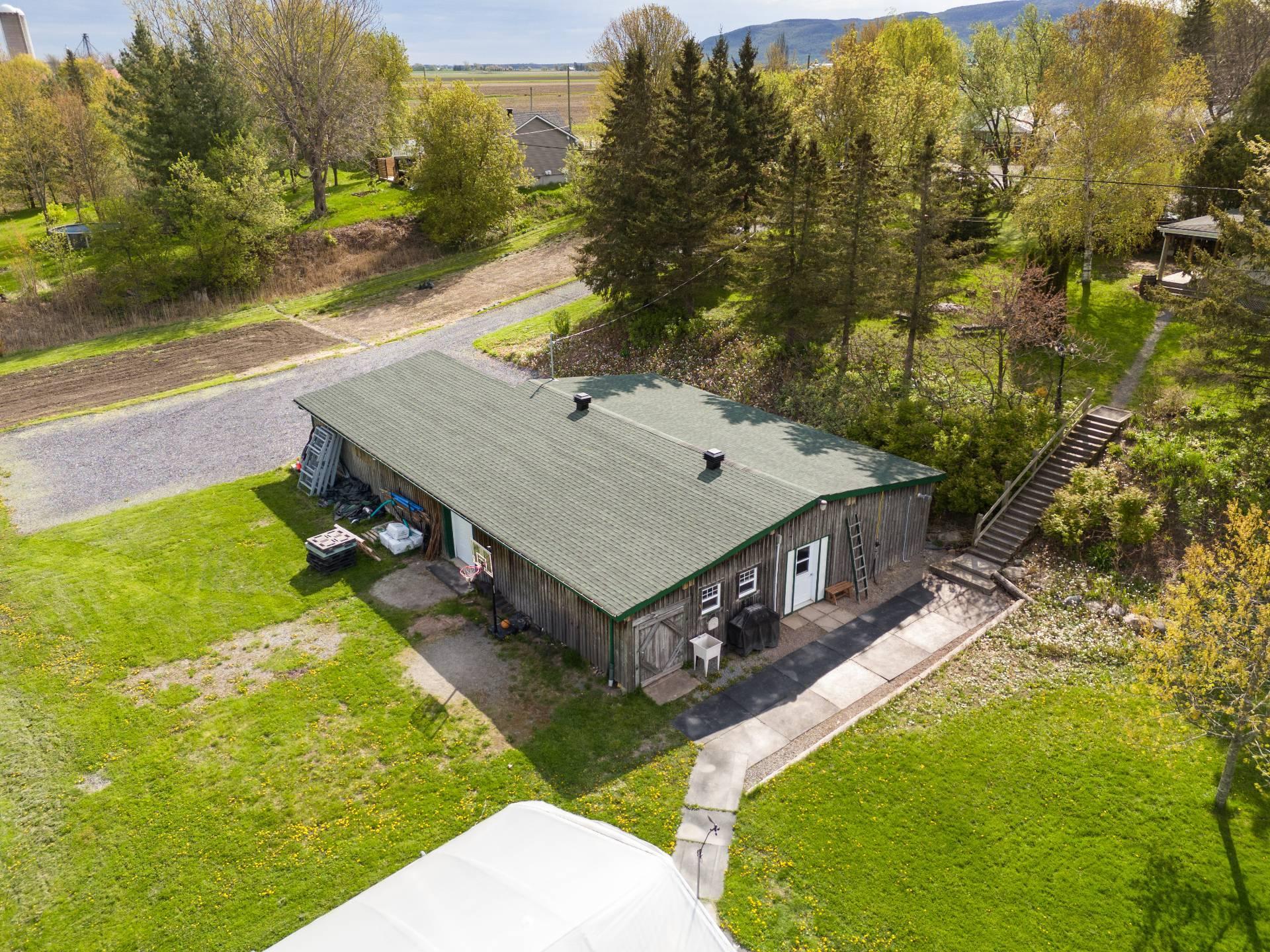 









5150


Rg de la Rivière S.

,
Saint-Jean-Baptiste,







QC
J0L2B0

