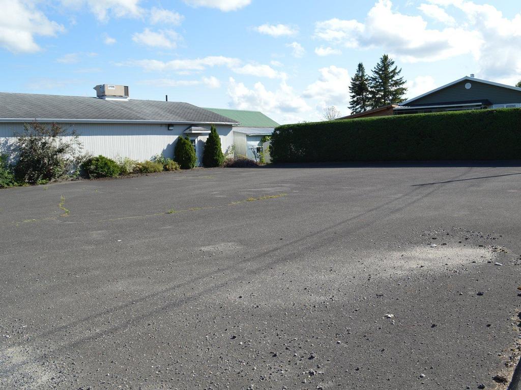 









2526


Rg St-Joseph

,
Sainte-Perpétue,




QC
J0R1C0

