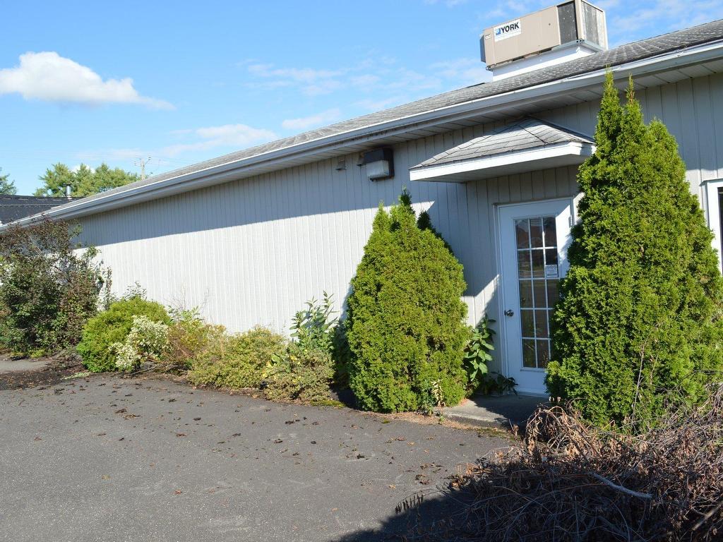 









2526


Rg St-Joseph

,
Sainte-Perpétue,




QC
J0R1C0

