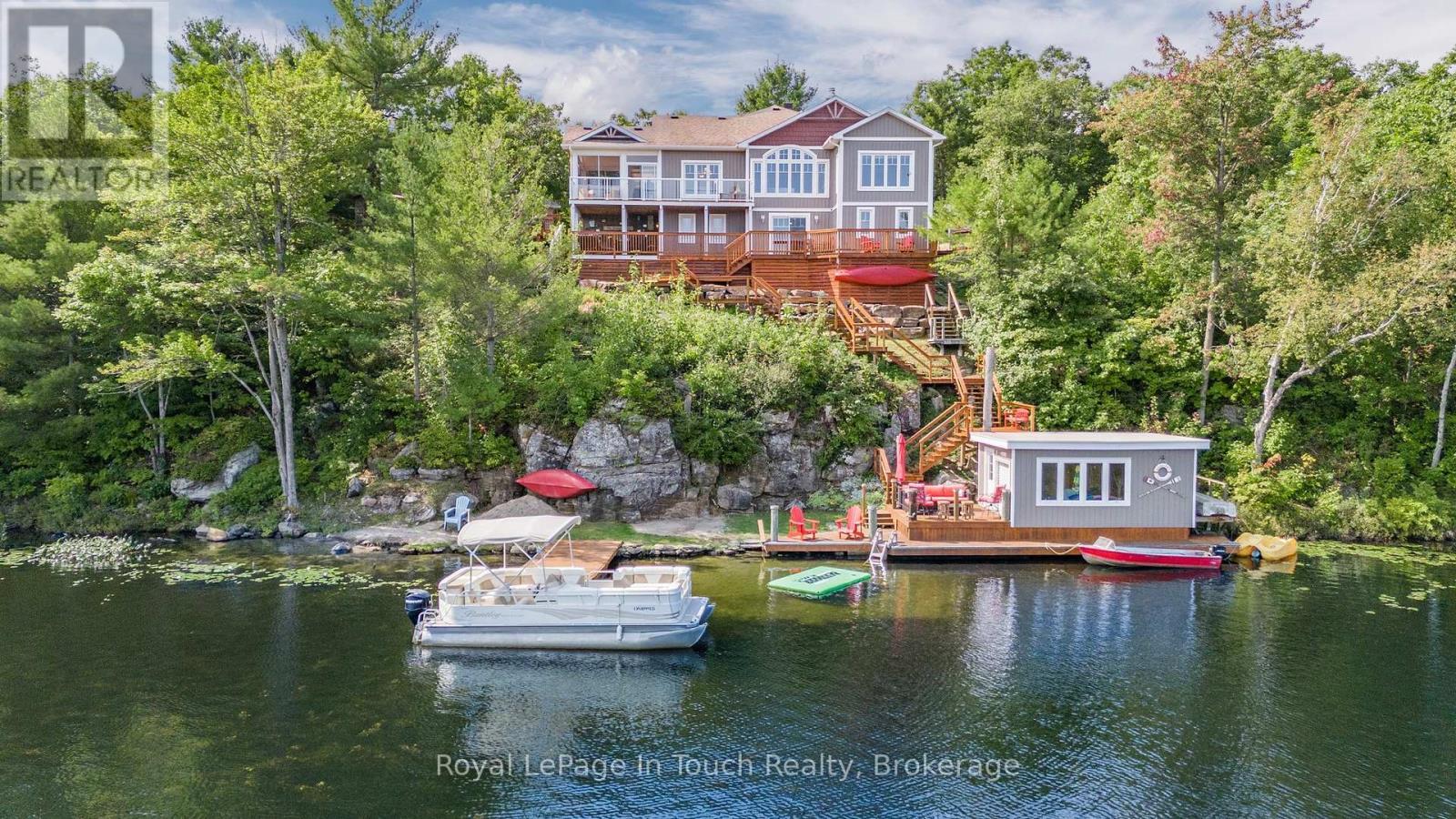 












199 HASKETT'S DRIVE

,
Georgian Bay (Baxter),




Ontario
L0K1S0

