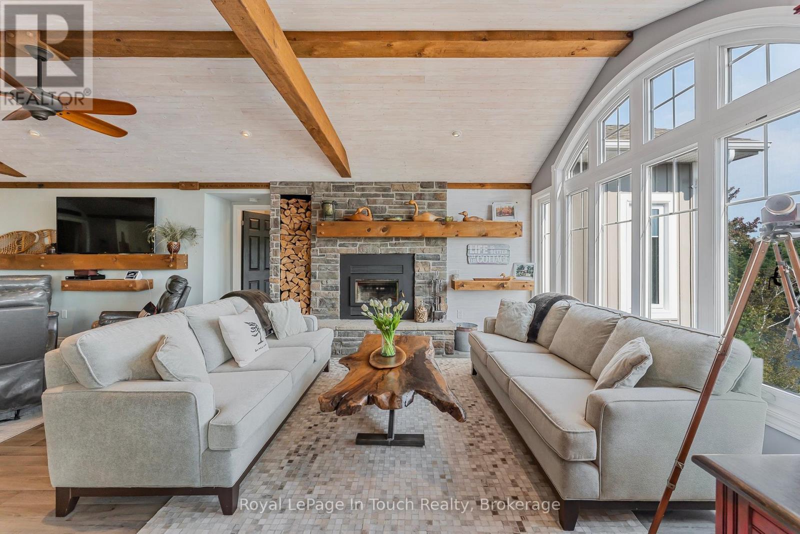 












199 HASKETT'S DRIVE

,
Georgian Bay (Baxter),




Ontario
L0K1S0

