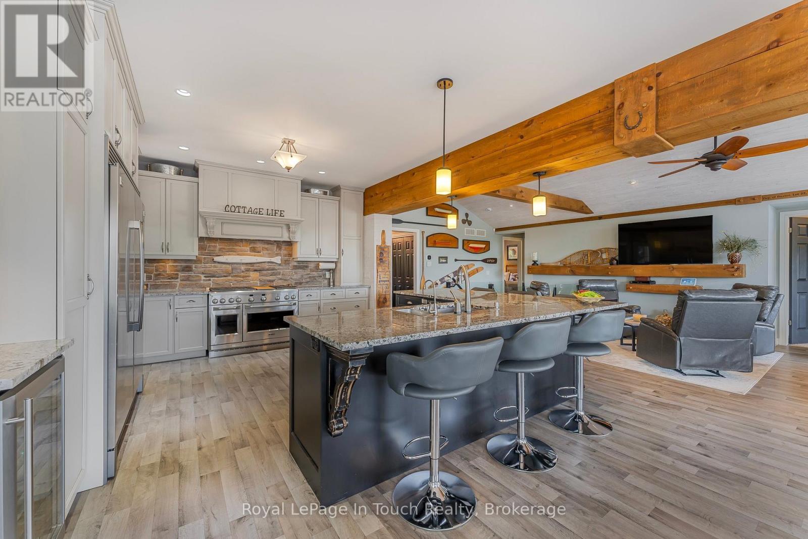 












199 HASKETT'S DRIVE

,
Georgian Bay (Baxter),




Ontario
L0K1S0

