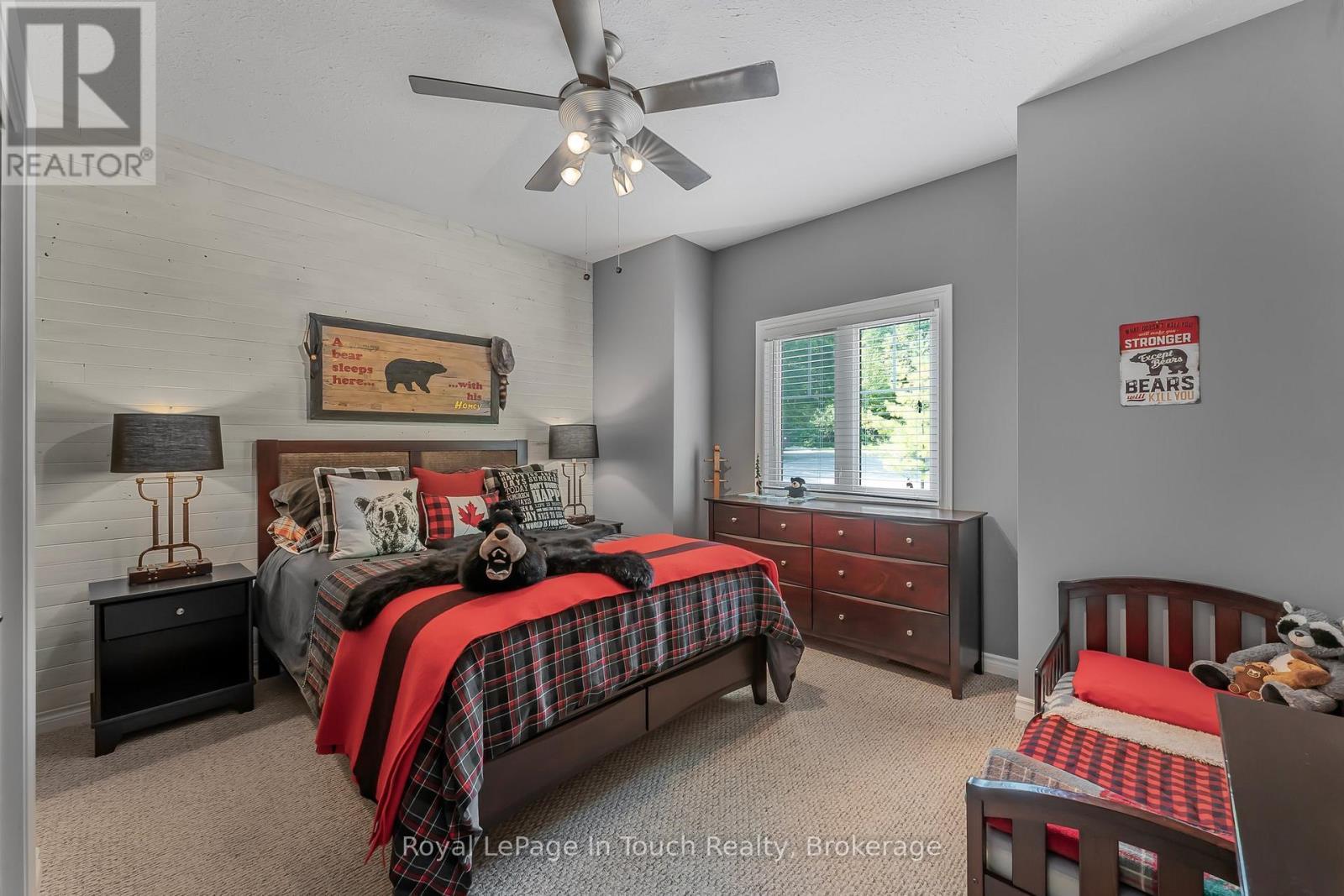 












199 HASKETT'S DRIVE

,
Georgian Bay (Baxter),




Ontario
L0K1S0

