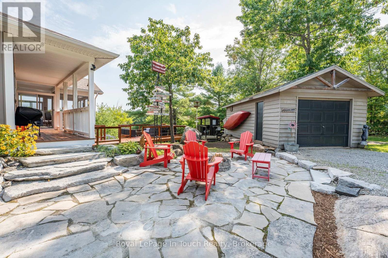 












199 HASKETT'S DRIVE

,
Georgian Bay (Baxter),




Ontario
L0K1S0

