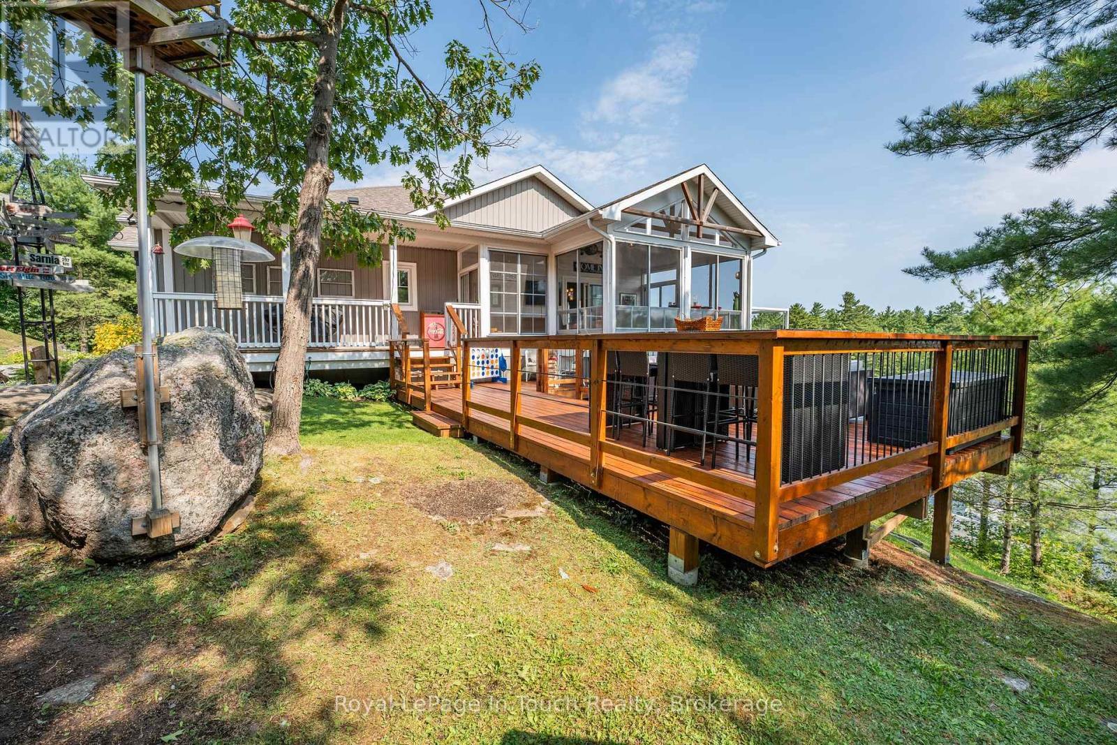 












199 HASKETT'S DRIVE

,
Georgian Bay (Baxter),




Ontario
L0K1S0


