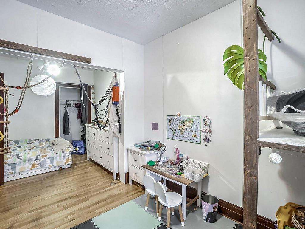 









5509


3e Avenue

,
Montréal (Rosemont/La Petite-Patrie),




QC
H1Y2W7


