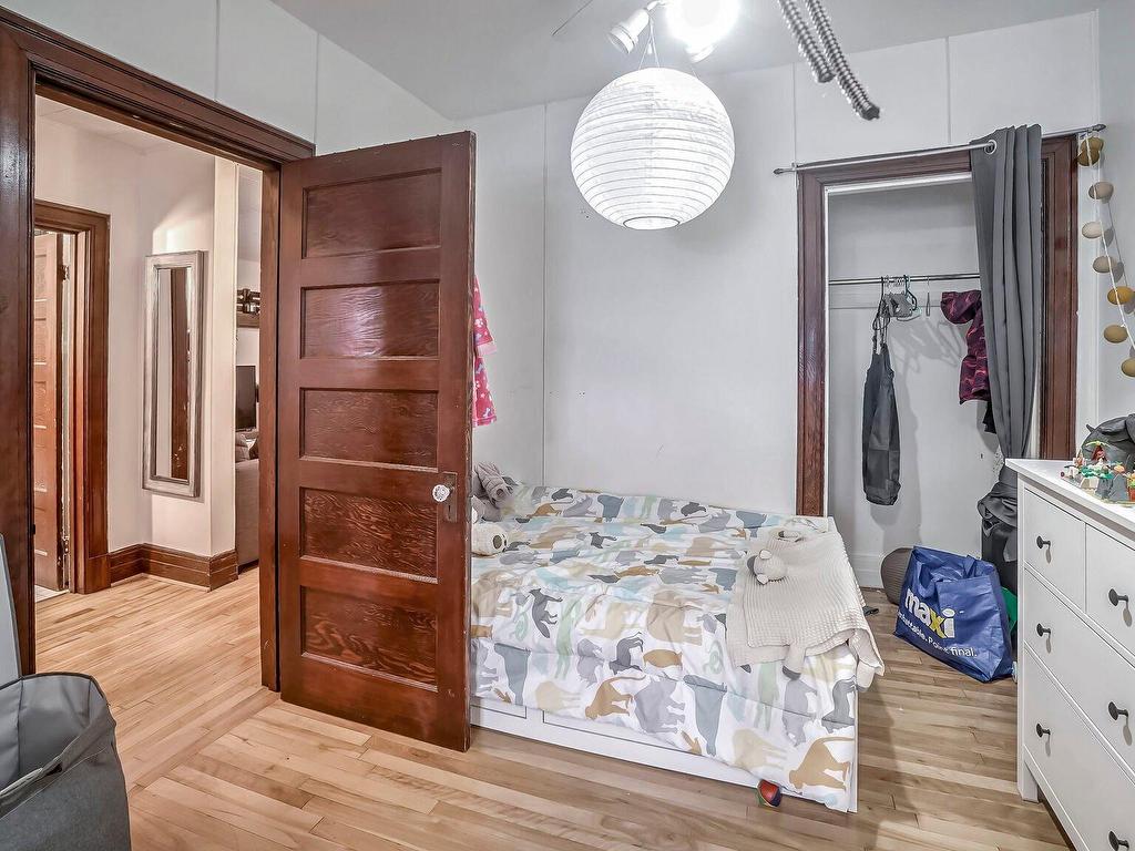 









5509


3e Avenue

,
Montréal (Rosemont/La Petite-Patrie),




QC
H1Y2W7

