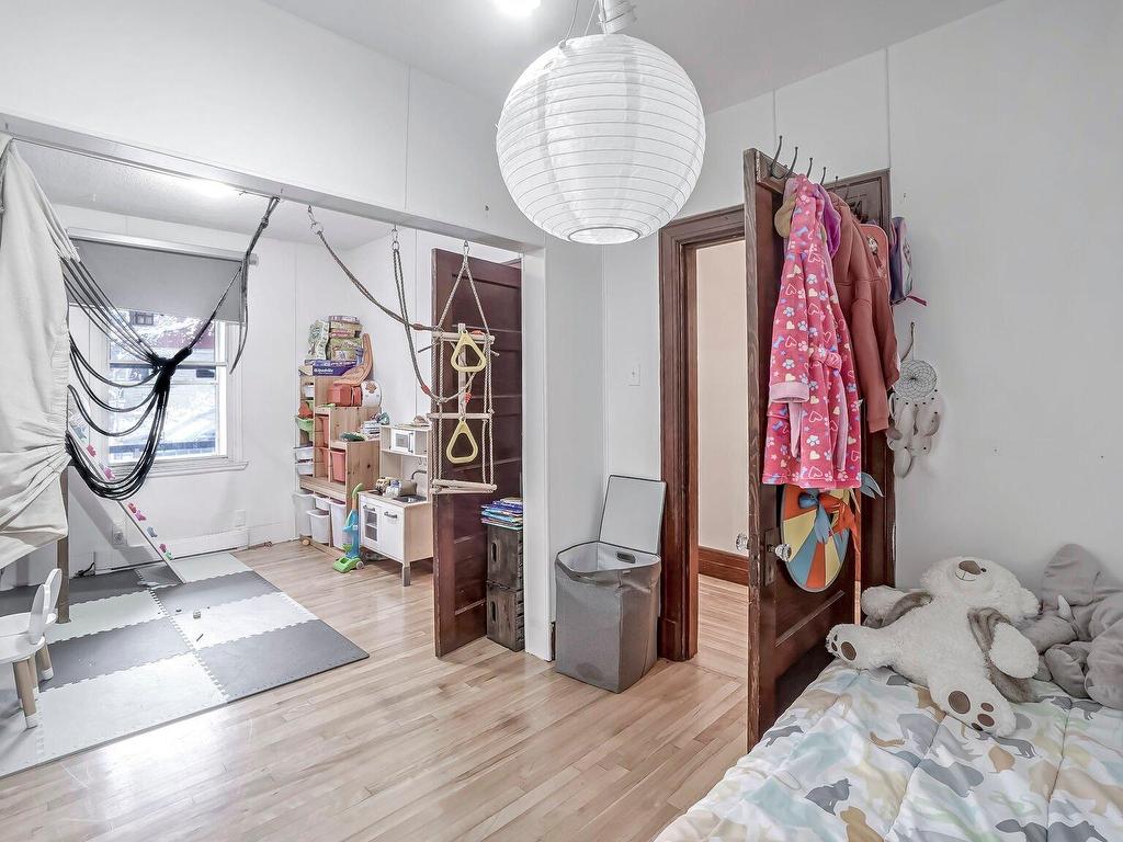 









5509


3e Avenue

,
Montréal (Rosemont/La Petite-Patrie),




QC
H1Y2W7

