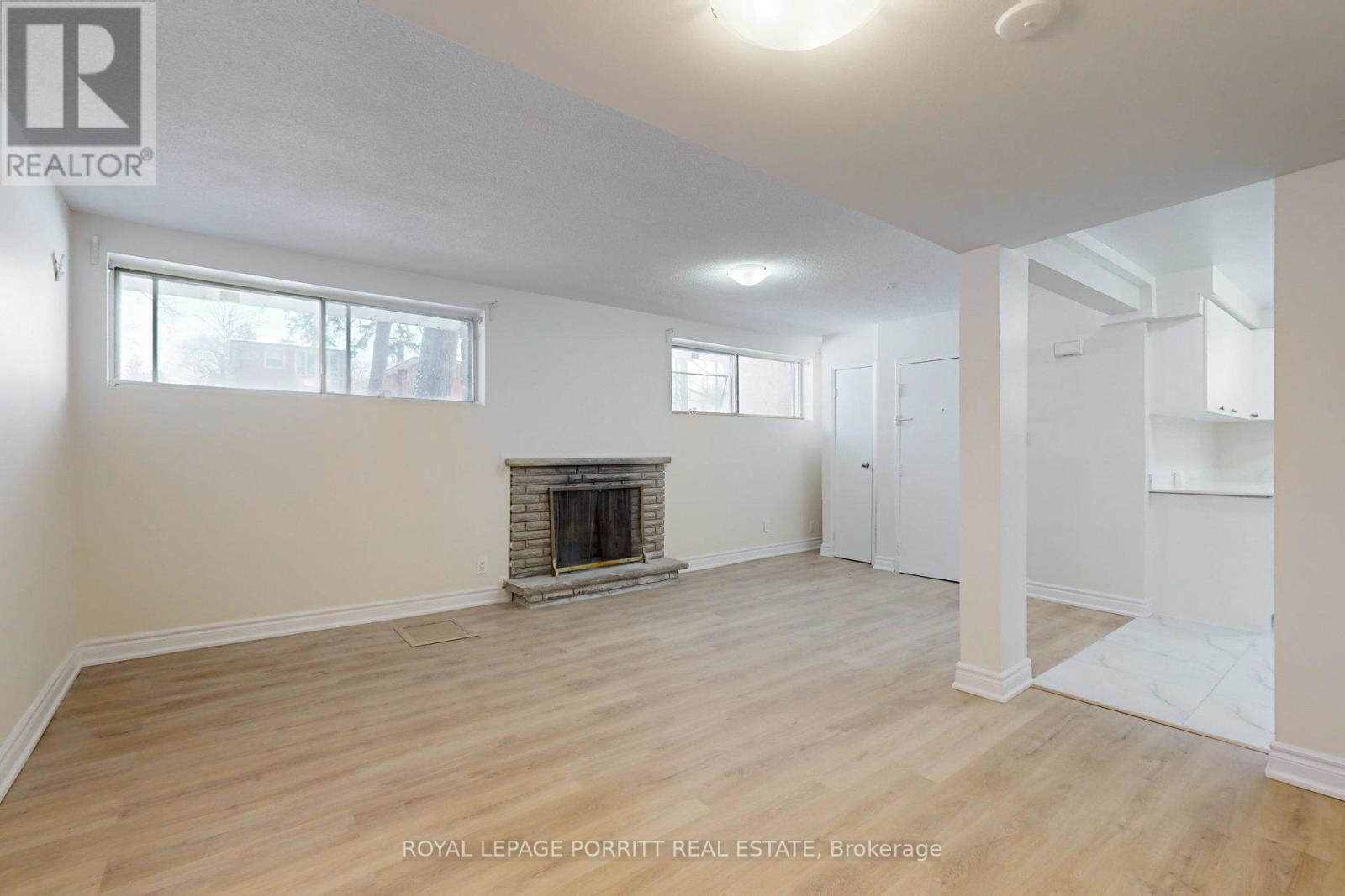 












LOWER - 6 THIRTY THIRD STREET

,
Toronto,




Ontario
M8W3G8


