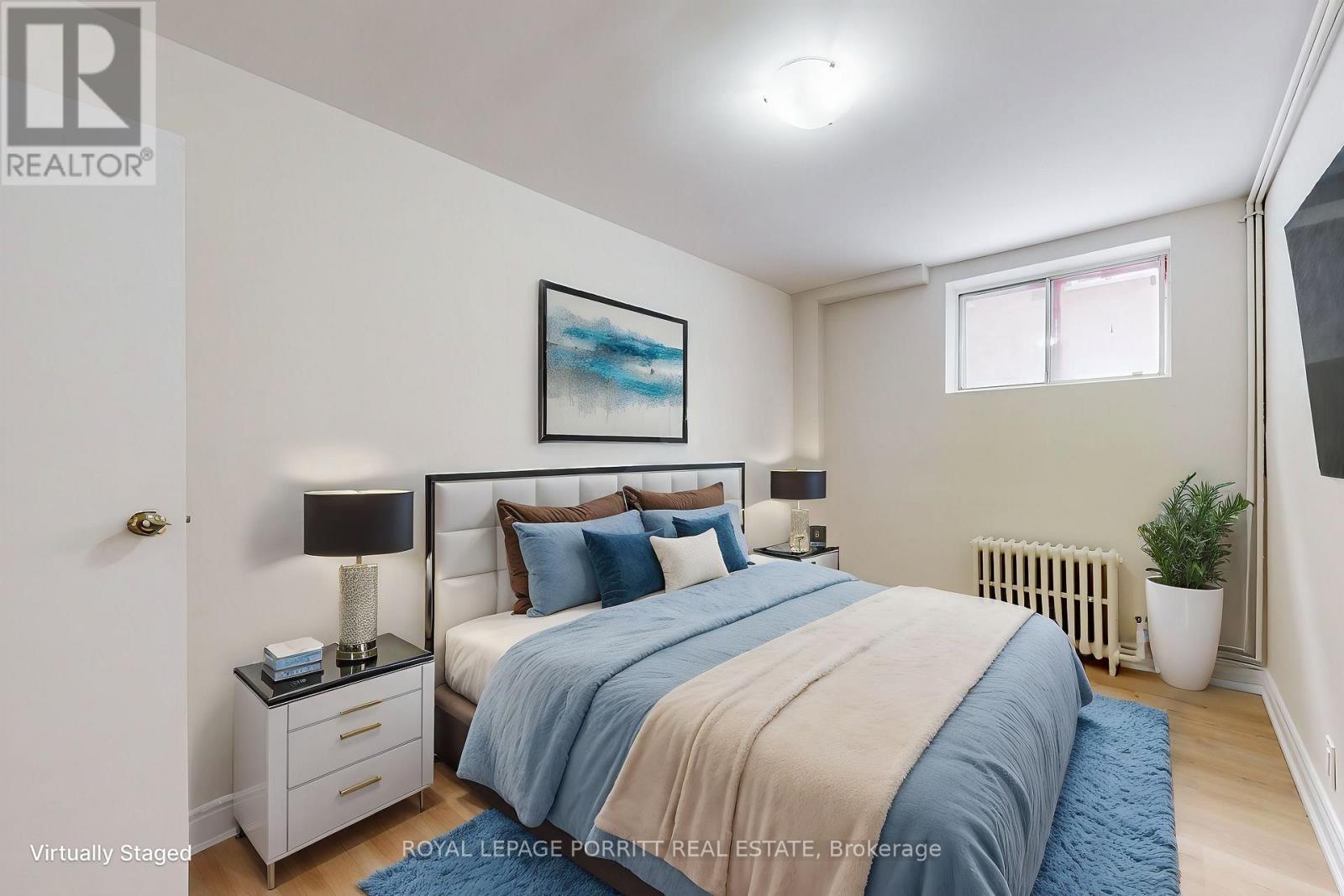 












LOWER - 6 THIRTY THIRD STREET

,
Toronto,




Ontario
M8W3G8


