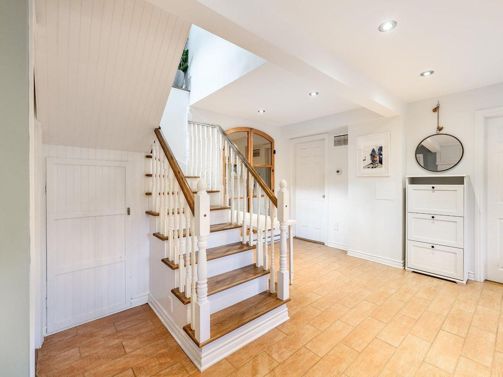 









131


Rue de Lévis

,
Bromont,




QC
J2L1R5

