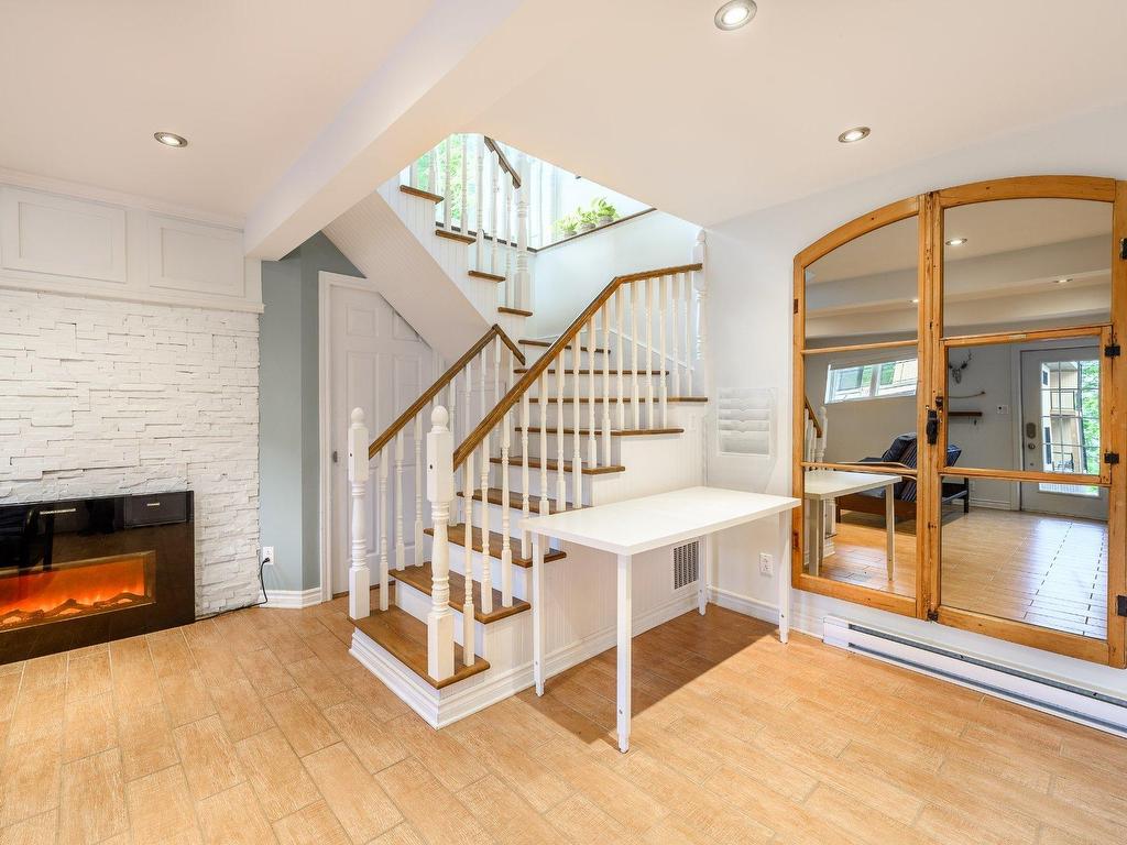 









131


Rue de Lévis

,
Bromont,




QC
J2L1R5

