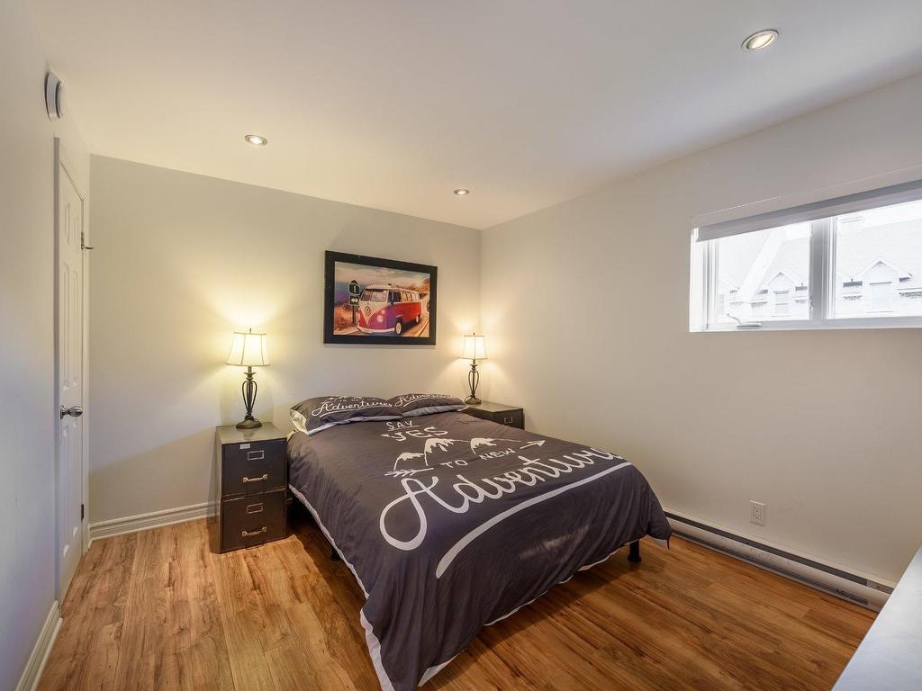 









131


Rue de Lévis

,
Bromont,




QC
J2L1R5

