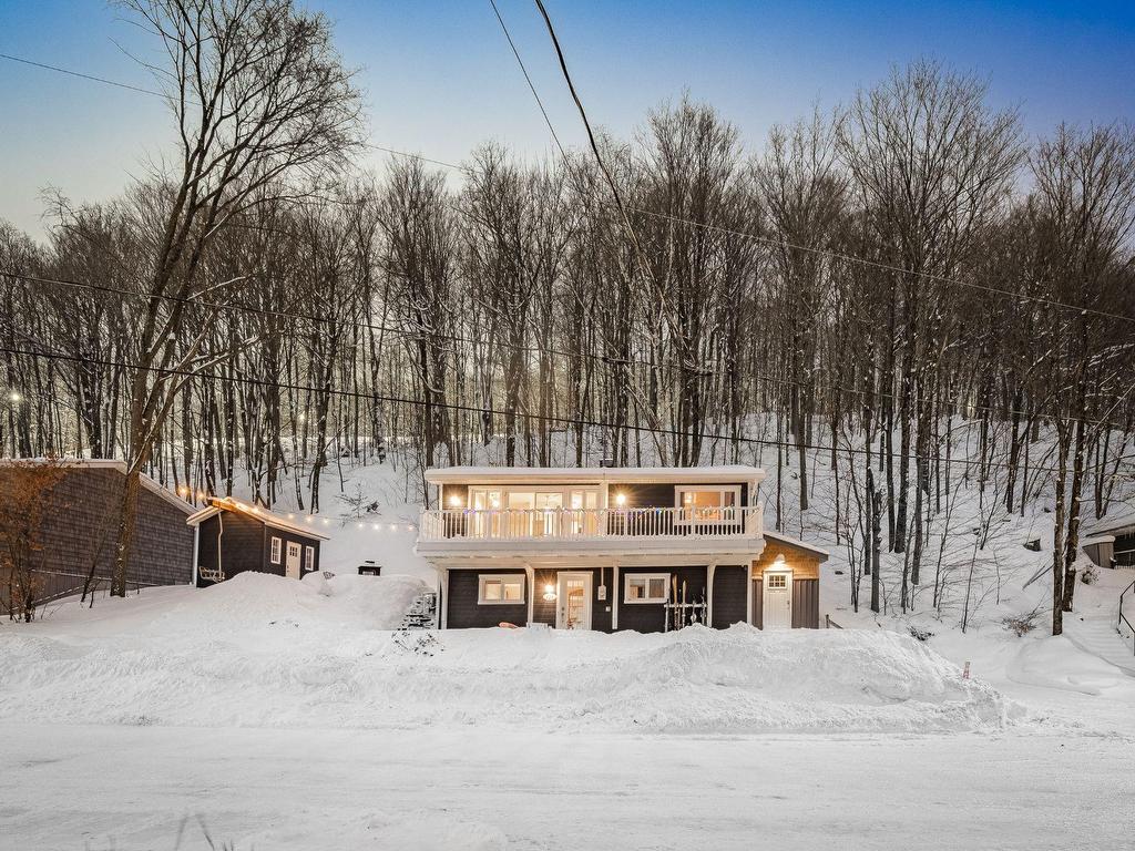 









131


Rue de Lévis

,
Bromont,




QC
J2L1R5

