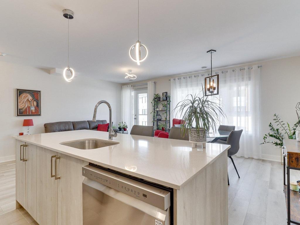 









14620


Rue Bernard-Geoffrion

, C200,
Montréal (Rivière-des-Prairies/Pointe-aux-Trembles),




QC
H1A0B6

