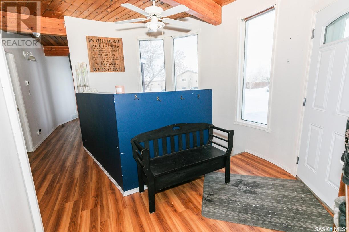 












335 Yukon AVENUE

,
Kerrobert,




Saskatchewan
S0L1R0

