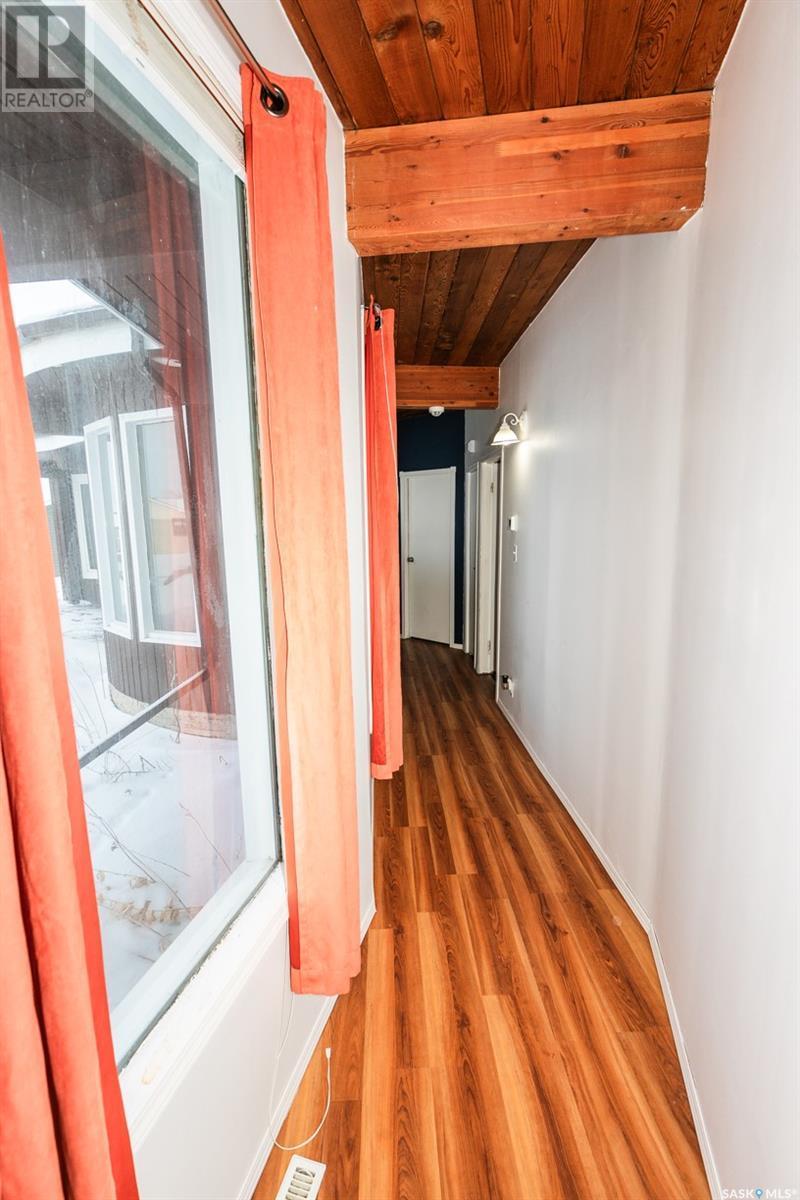 












335 Yukon AVENUE

,
Kerrobert,




Saskatchewan
S0L1R0

