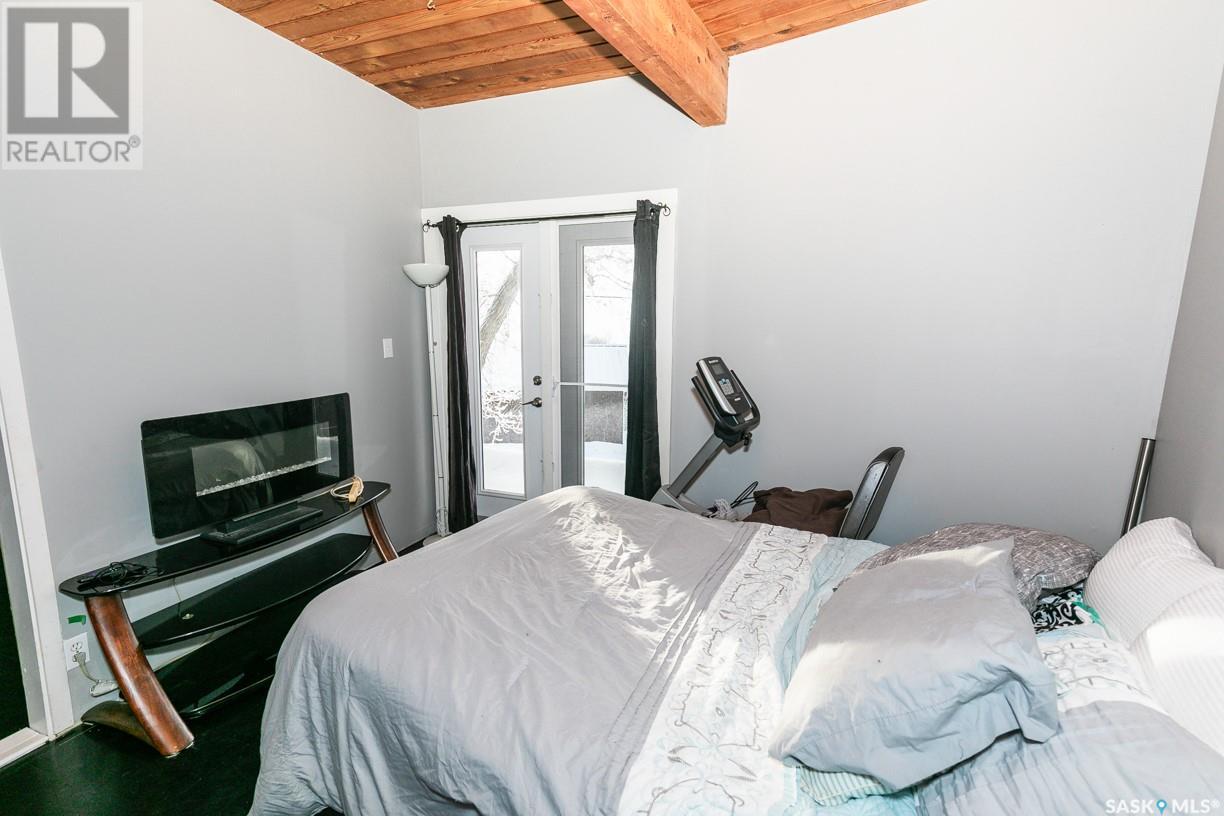 












335 Yukon AVENUE

,
Kerrobert,




Saskatchewan
S0L1R0

