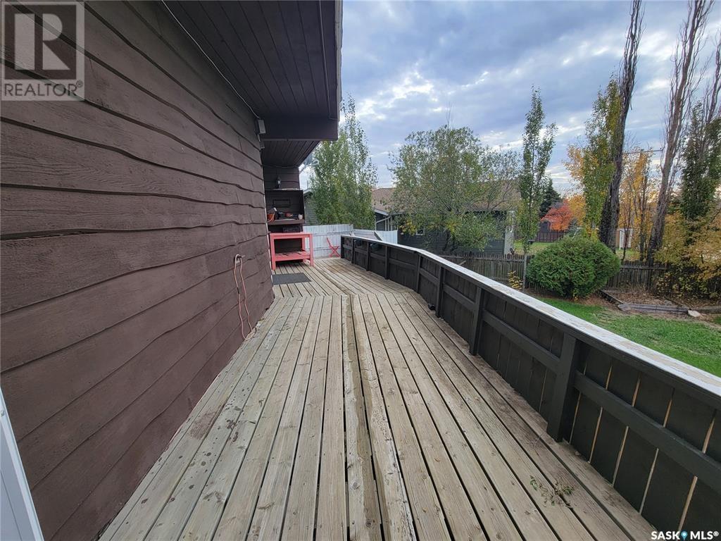 












335 Yukon AVENUE

,
Kerrobert,




Saskatchewan
S0L1R0

