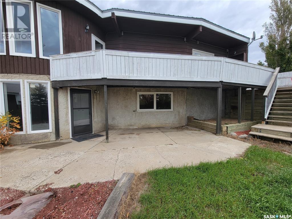 












335 Yukon AVENUE

,
Kerrobert,




Saskatchewan
S0L1R0

