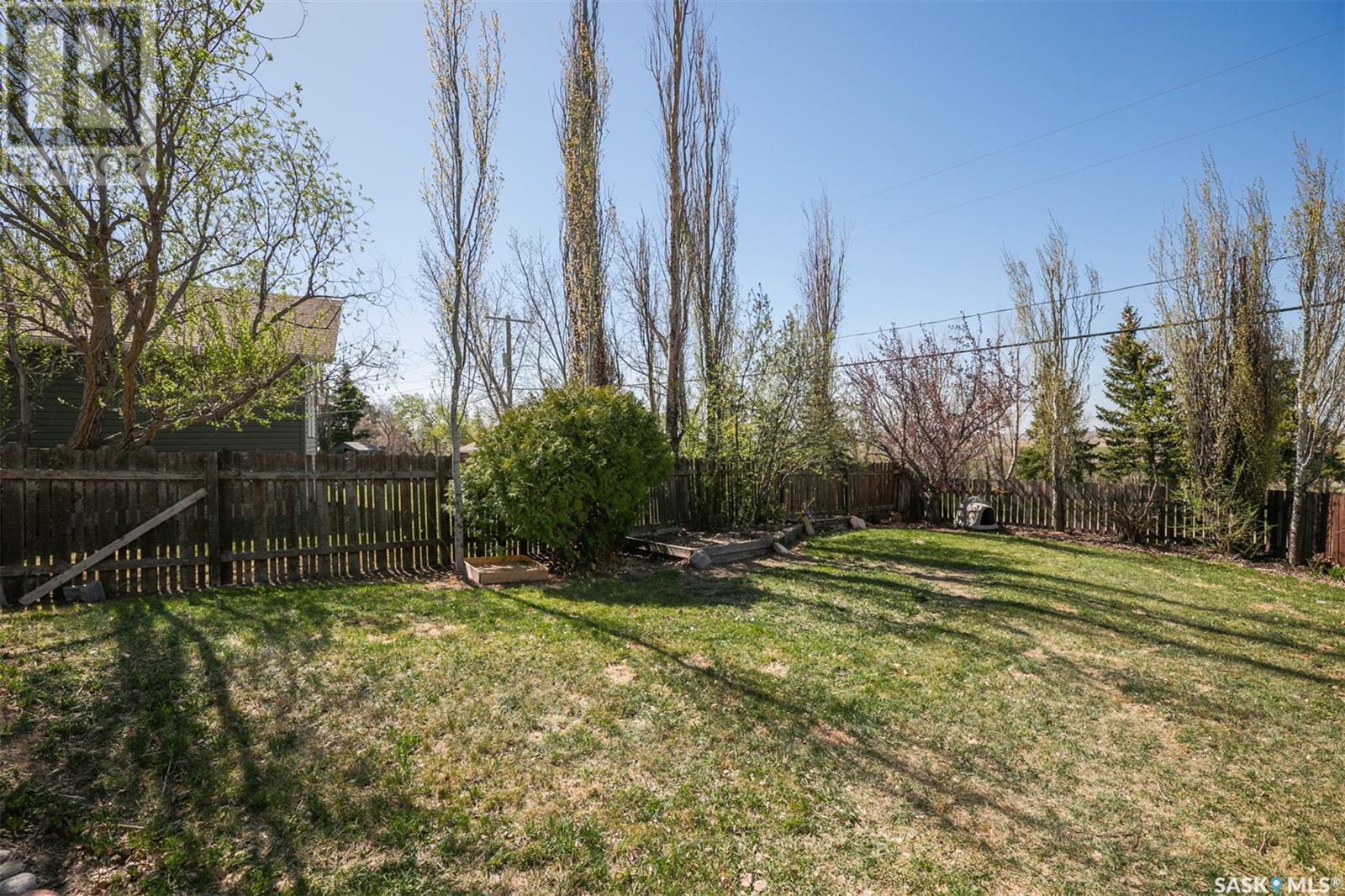 












335 Yukon AVENUE

,
Kerrobert,




Saskatchewan
S0L1R0

