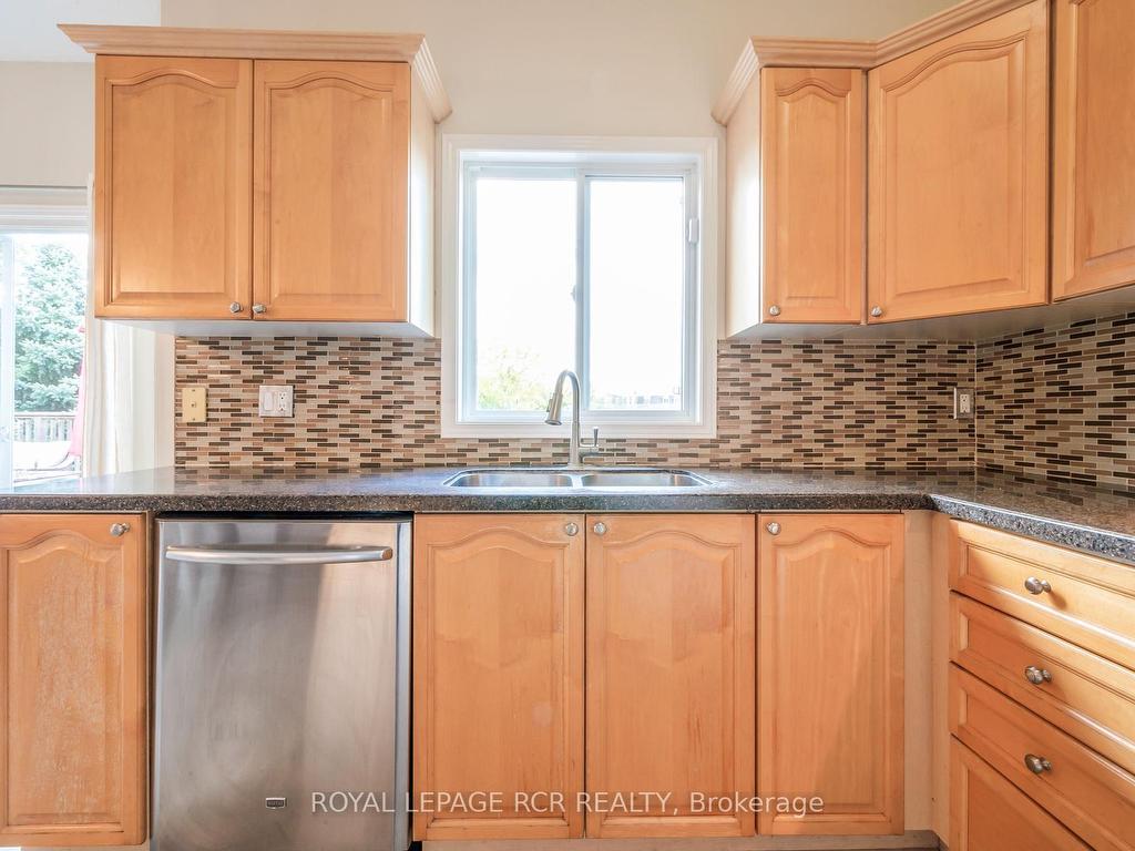 









71


Hunter

Road,
Orangeville,




ON
L9W 5C5

