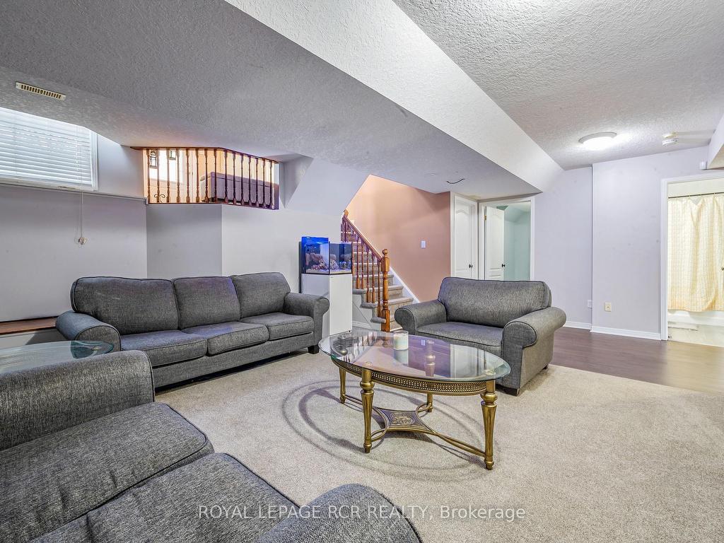 









71


Hunter

Road,
Orangeville,




ON
L9W 5C5

