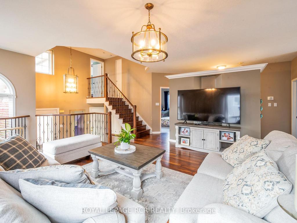 









71


Hunter

Road,
Orangeville,




ON
L9W 5C5

