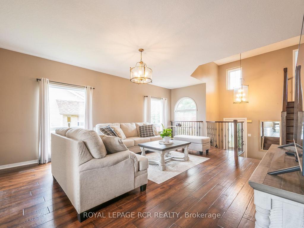 









71


Hunter

Road,
Orangeville,




ON
L9W 5C5

