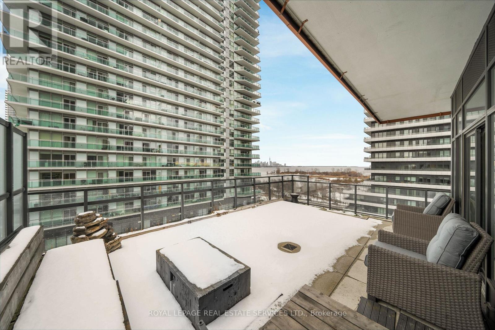 












711 - 30 SHORE BREEZE DRIVE

,
Toronto,




Ontario
M8V0J1

