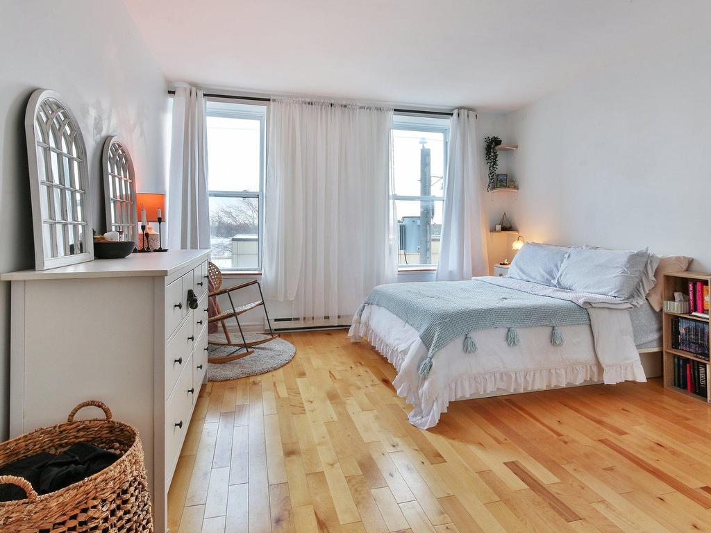 









136

 - 138


Rue Richelieu

,
Saint-Jean-sur-Richelieu,




QC
J3B6X4

