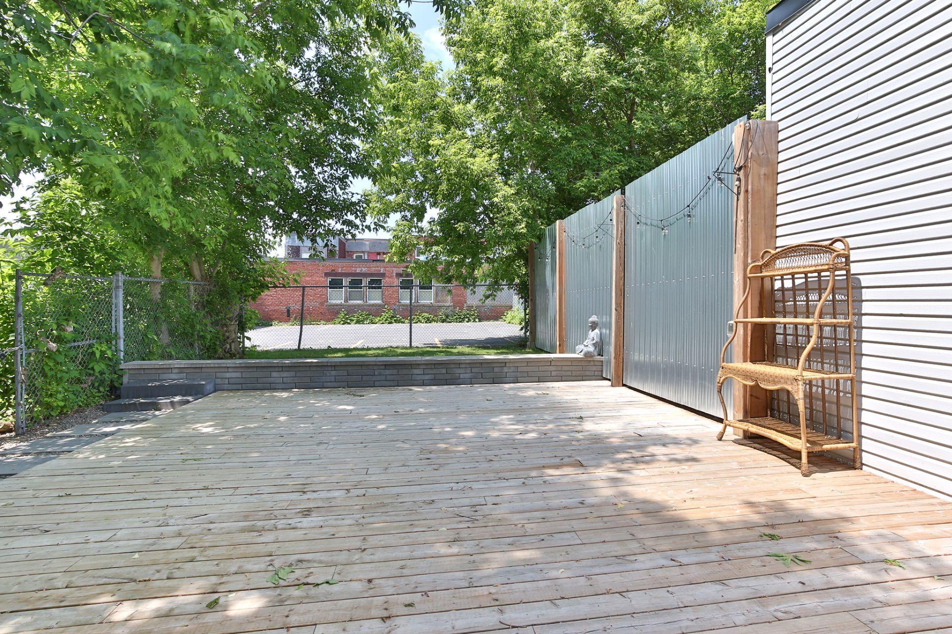 









136

 - 138


Rue Richelieu

,
Saint-Jean-sur-Richelieu,




QC
J3B6X4

