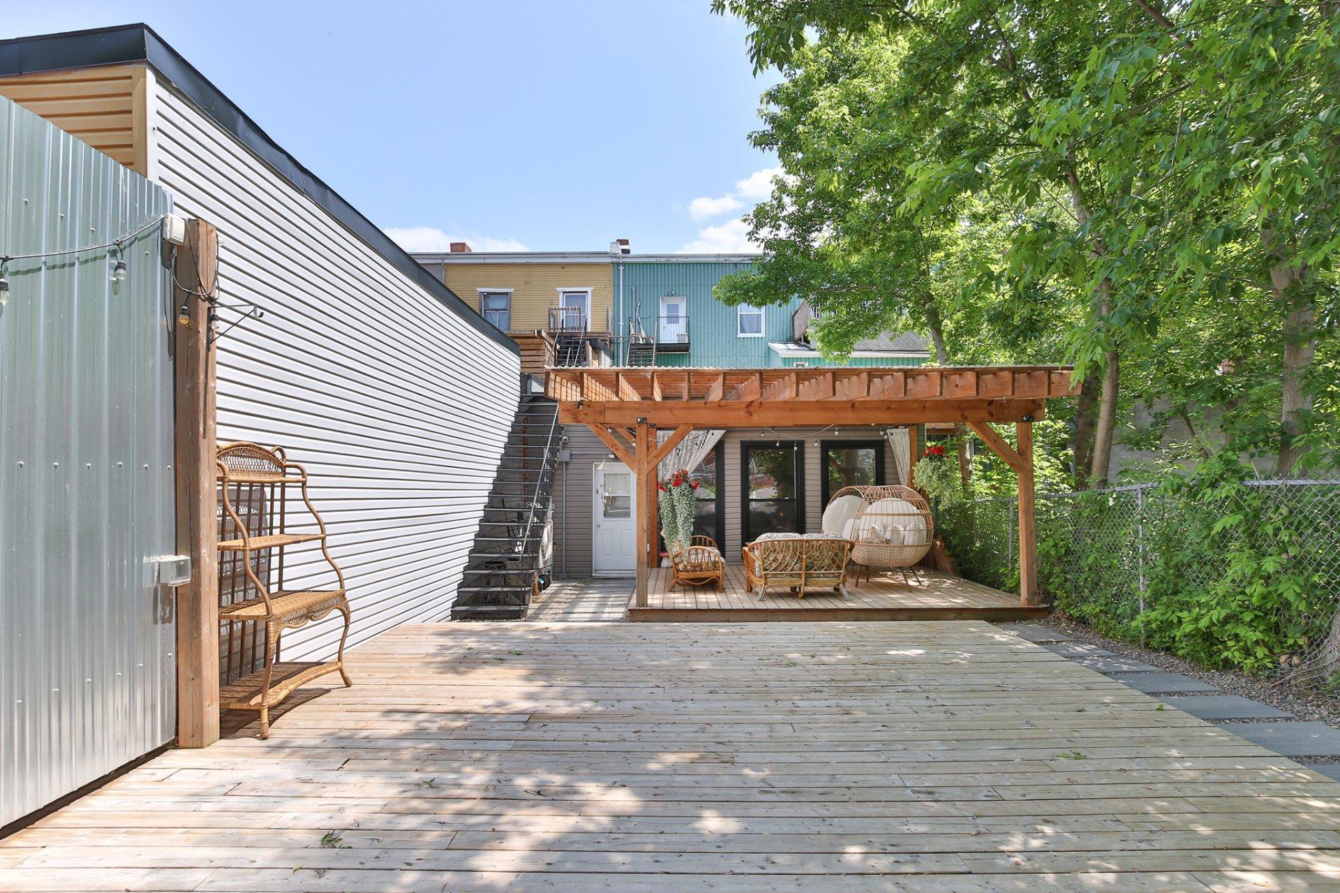 









136

 - 138


Rue Richelieu

,
Saint-Jean-sur-Richelieu,




QC
J3B6X4

