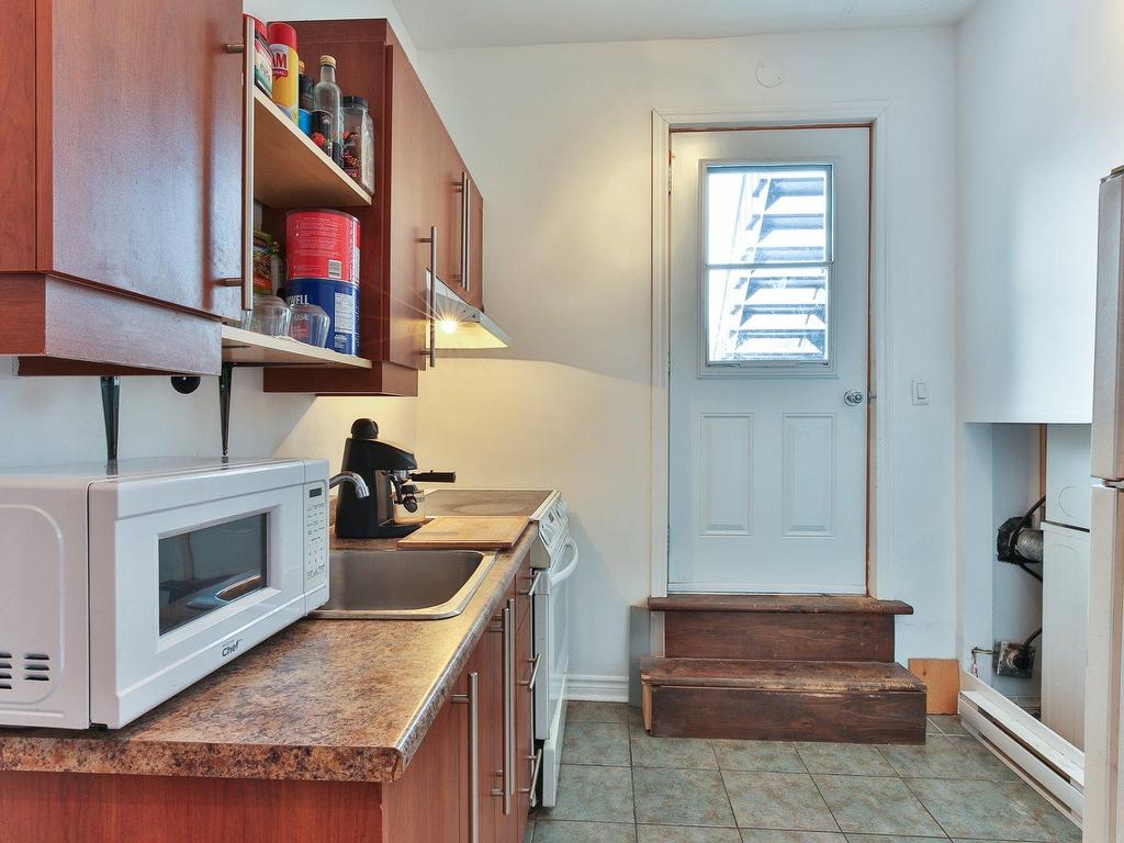 









136

 - 138


Rue Richelieu

,
Saint-Jean-sur-Richelieu,




QC
J3B6X4

