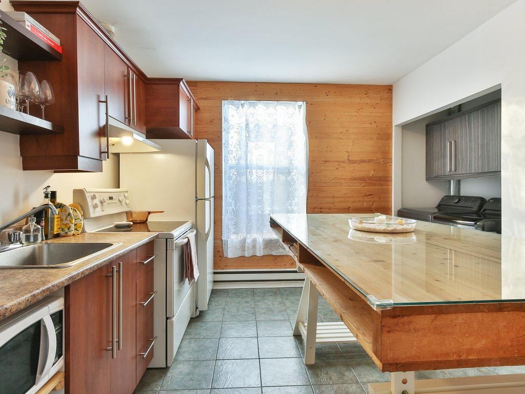 









136

 - 138


Rue Richelieu

,
Saint-Jean-sur-Richelieu,




QC
J3B6X4

