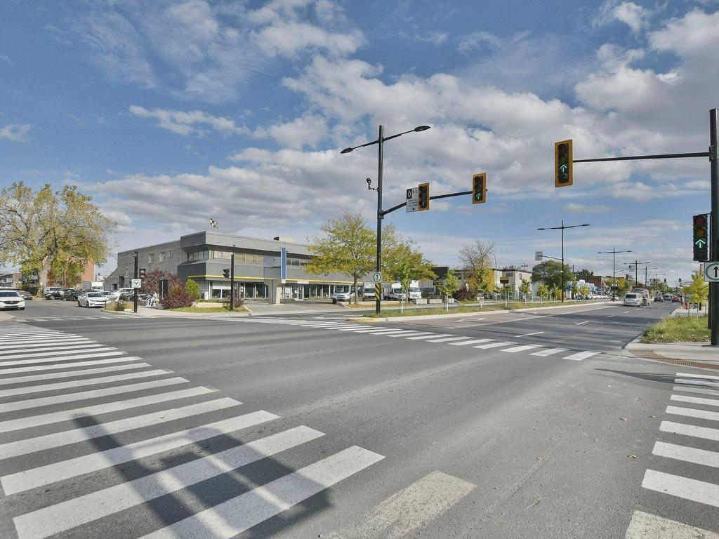 









9055

 - 9069


Boul. Pie-IX

,
Montréal (Villeray/Saint-Michel/Parc-Extension),




QC
H1Z3V6

